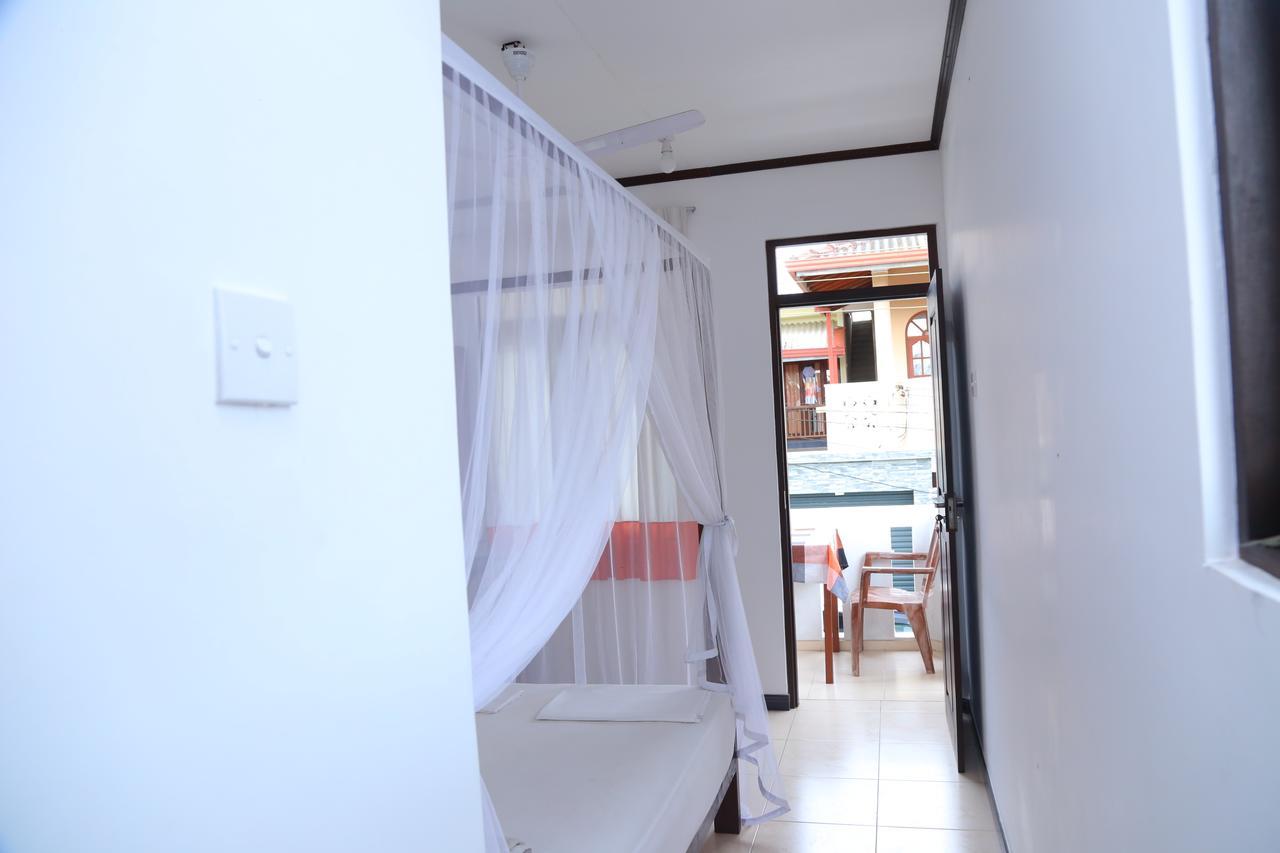 Holiday Home Bentota Luaran gambar